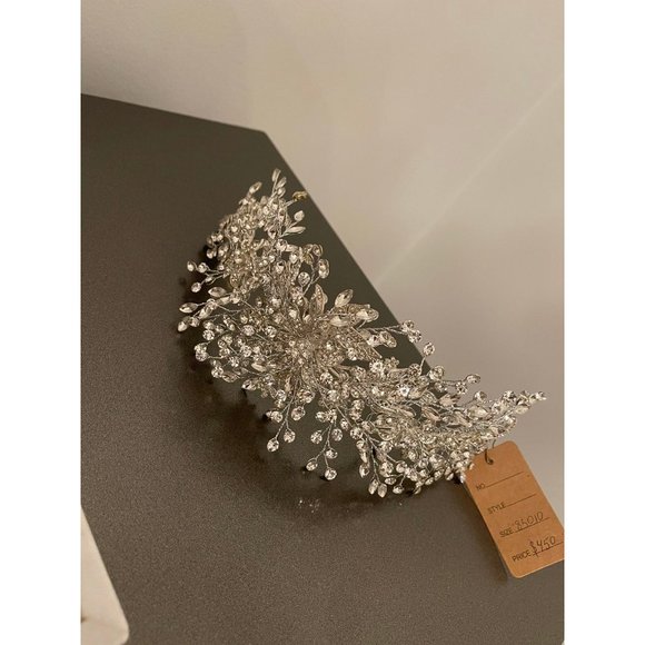 Bridal styles boutique headpeice